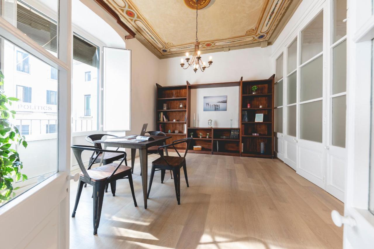 Bravissimo Placa Del Vi, Authentic Historic Apartment Херона Екстериор снимка